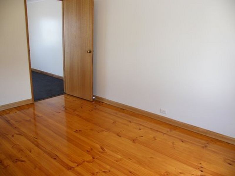 28 Hessing Crescent, Trott Park SA 5158