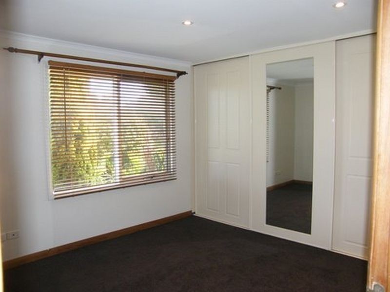 28 Hessing Crescent, Trott Park SA 5158