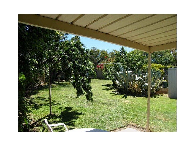 20 Columbia Crescent, Hallett Cove SA 5158