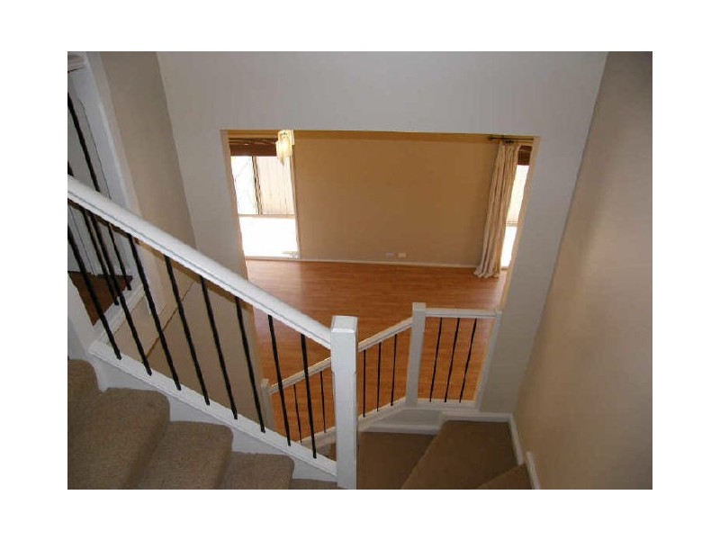 24 Ingleton Drive, Hallett Cove SA 5158