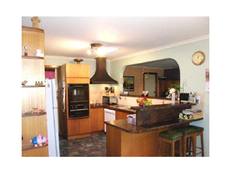 14 Warilda Crescent, Hallett Cove SA 5158