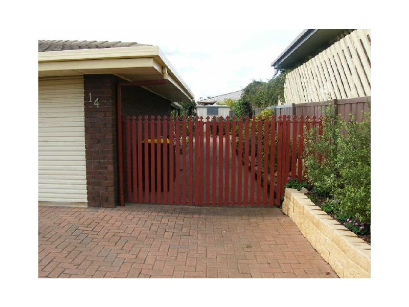 14 Warilda Crescent, Hallett Cove SA 5158