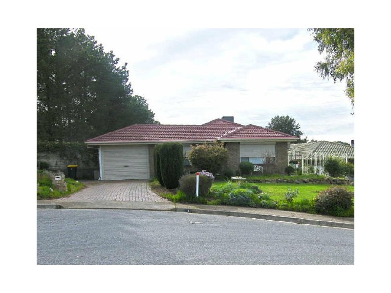 11 Austin Court, Trott Park SA 5158