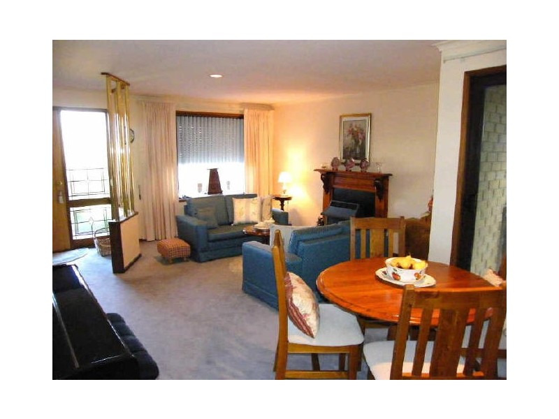 11 Austin Court, Trott Park SA 5158