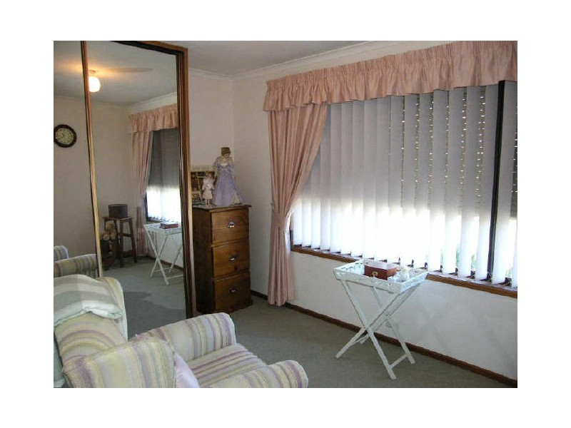 11 Austin Court, Trott Park SA 5158