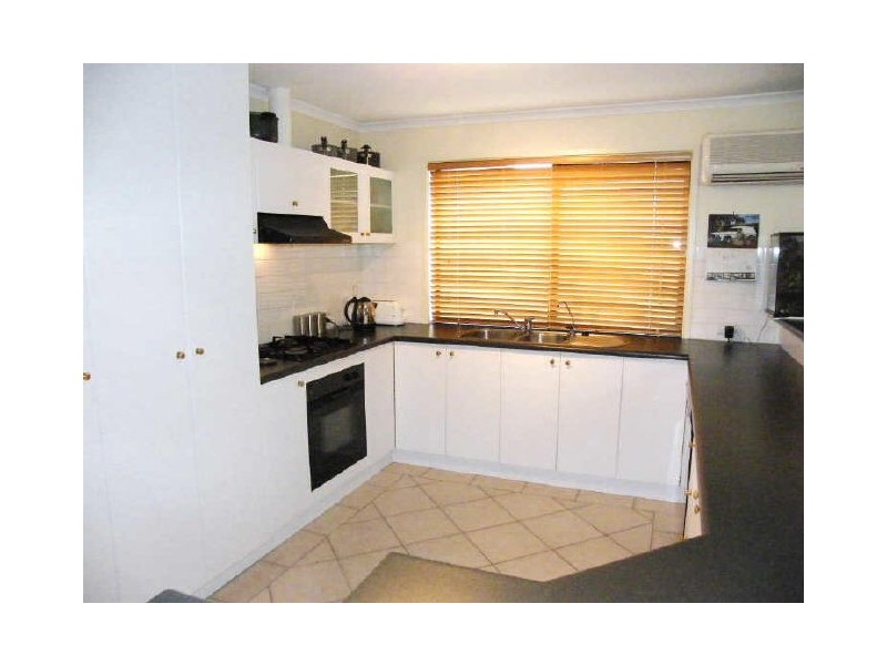 10 Rothschild Street, Woodcroft SA 5162