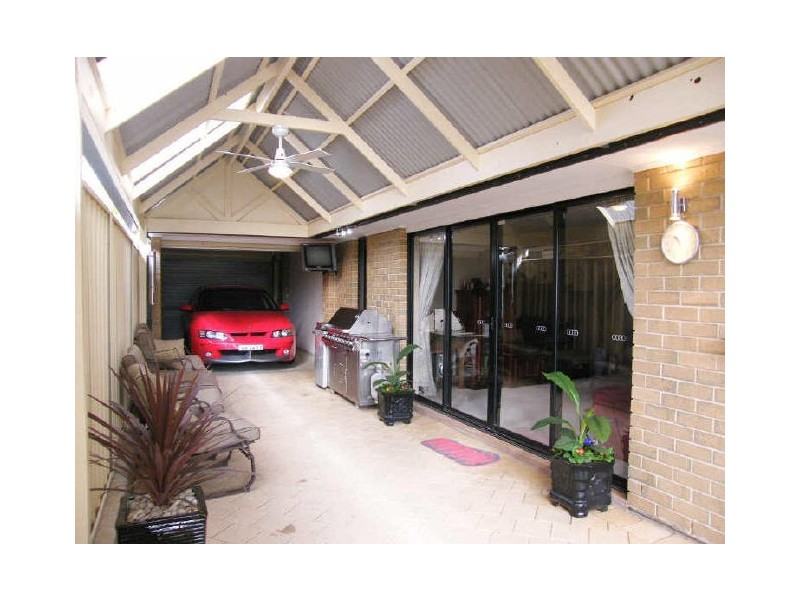 10 Rothschild Street, Woodcroft SA 5162