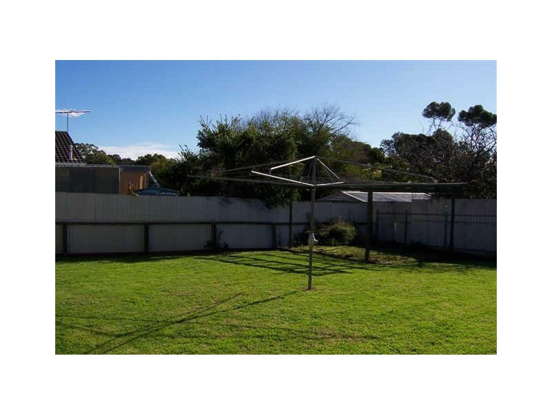 15 Fairview Grove, Hackham West SA 5163