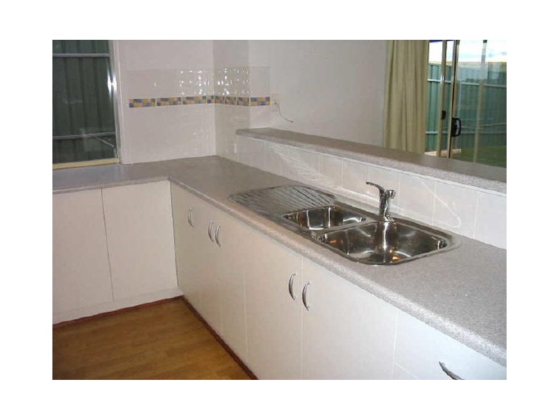 82 Elizabeth Crescent, Hallett Cove SA 5158