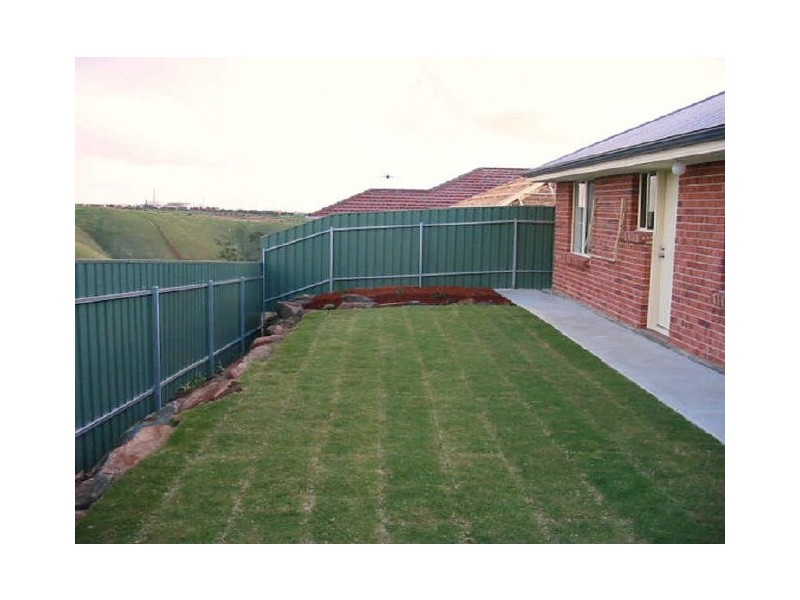 82 Elizabeth Crescent, Hallett Cove SA 5158