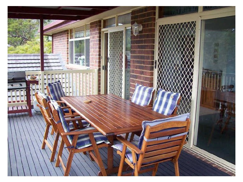 6 Rudge Close, Happy Valley SA 5159
