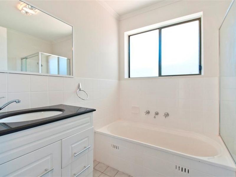 1/24 Quinvale Road, Hallett Cove SA 5158