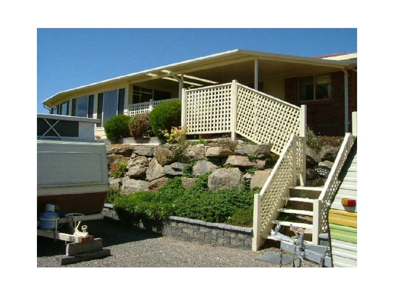 39 Lighthouse Drive, Hallett Cove SA 5158