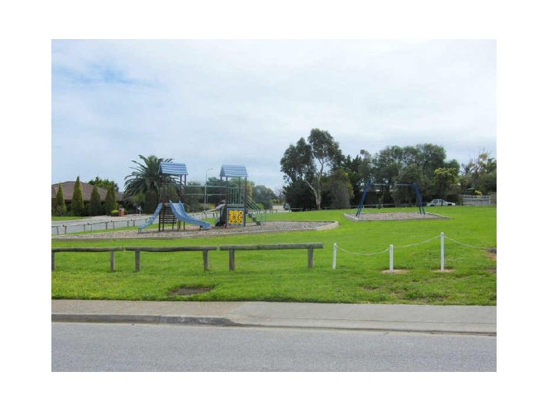 46 Oakvale Way, Hallett Cove SA 5158