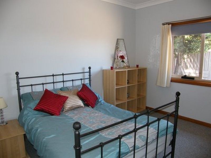 38 Oakvale Way, Hallett Cove SA 5158