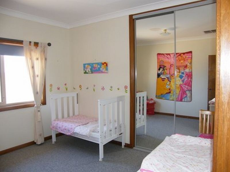 38 Oakvale Way, Hallett Cove SA 5158