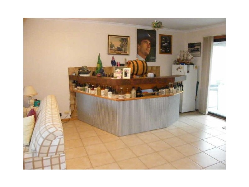 8 Nannigai Drive, Hallett Cove SA 5158