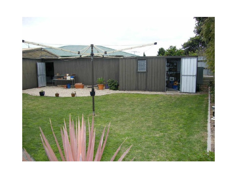 8 Nannigai Drive, Hallett Cove SA 5158