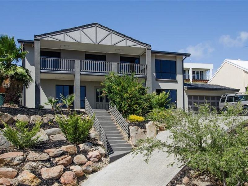 8 Gannet Court, Hallett Cove SA 5158