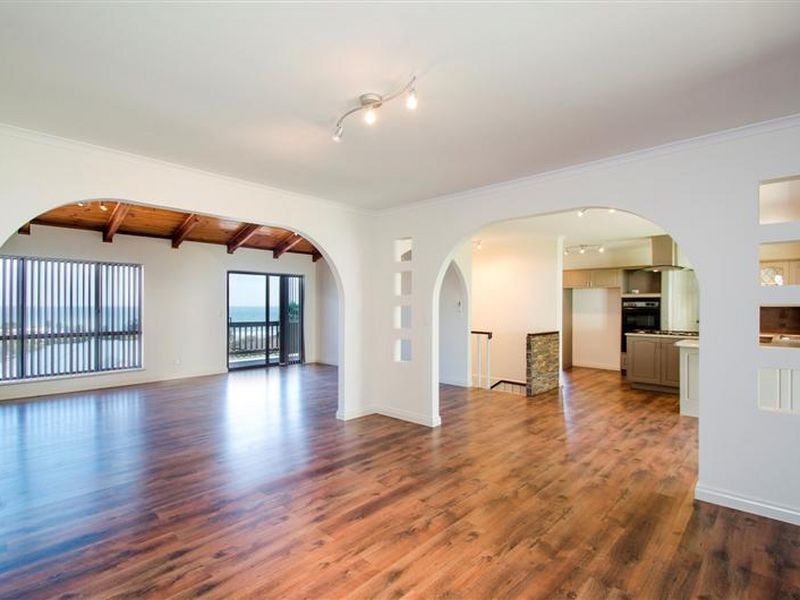 8 Gannet Court, Hallett Cove SA 5158