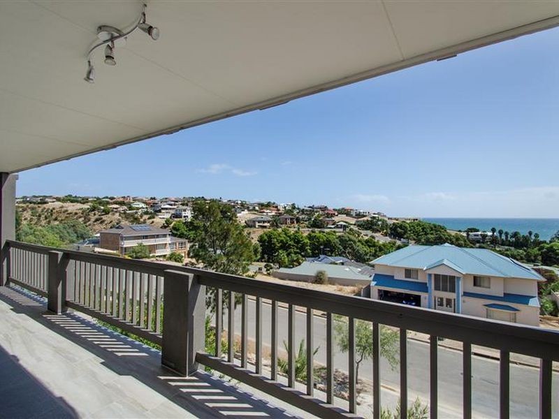 8 Gannet Court, Hallett Cove SA 5158