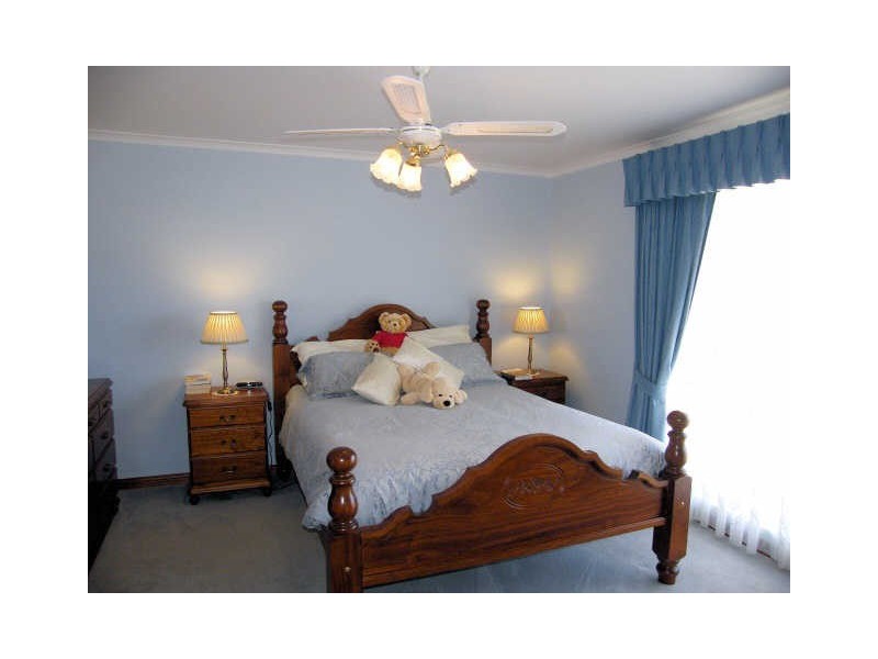 9 Genoa Court, Hallett Cove SA 5158