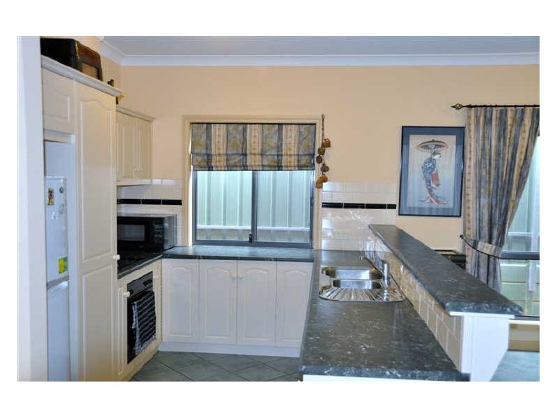 21 Tandana Court, Happy Valley SA 5159