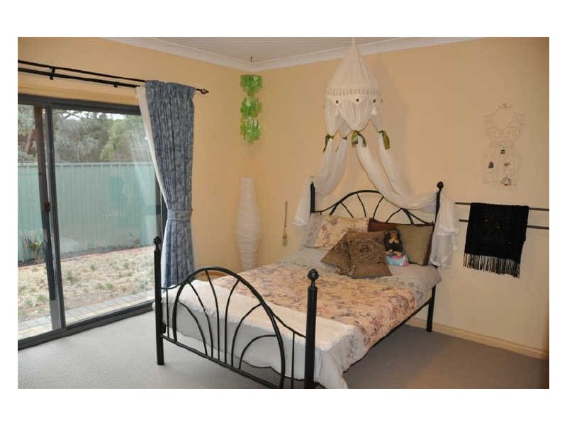 21 Tandana Court, Happy Valley SA 5159