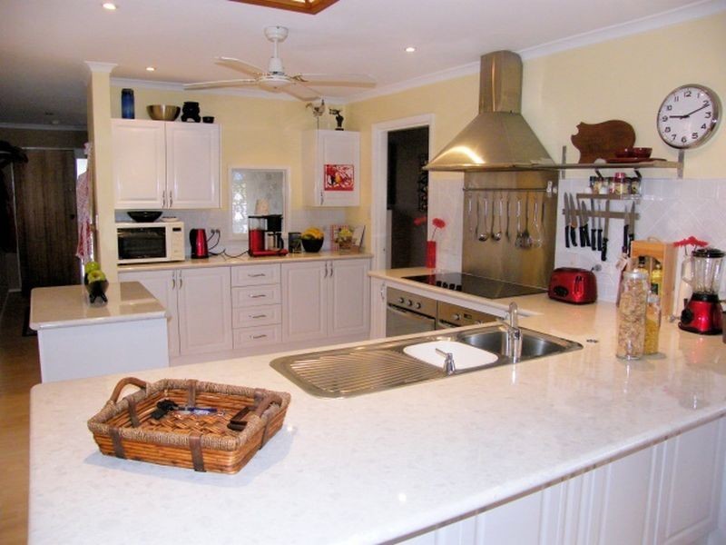 8 Zwerner Drive, Hallett Cove SA 5158