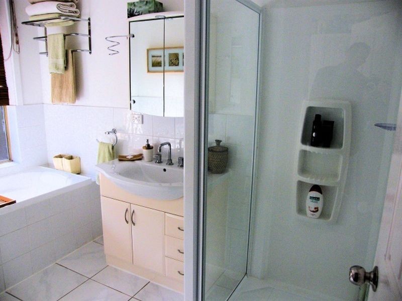 8 Zwerner Drive, Hallett Cove SA 5158