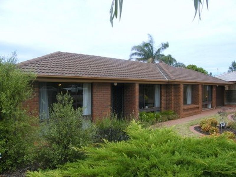 36 French Crescent, Trott Park SA 5158