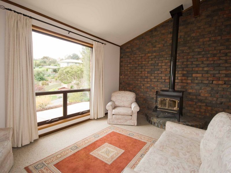 3 Grantala Court, Hallett Cove SA 5158