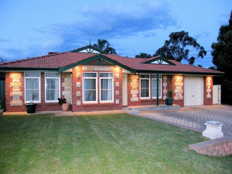 8 Blossom Terrace, Hallett Cove SA 5158