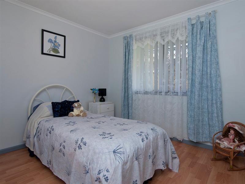 4 Rosina Street, Woodcroft SA 5162