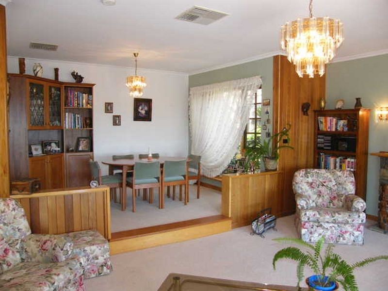 12 Alfonso Drive, Hallett Cove SA 5158