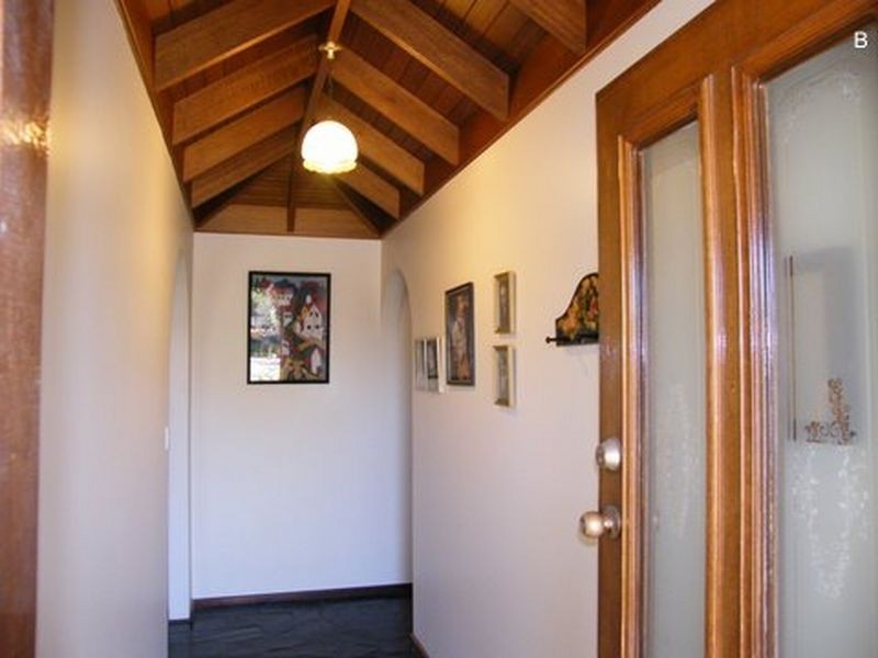 13 Caswell Drive, Hallett Cove SA 5158