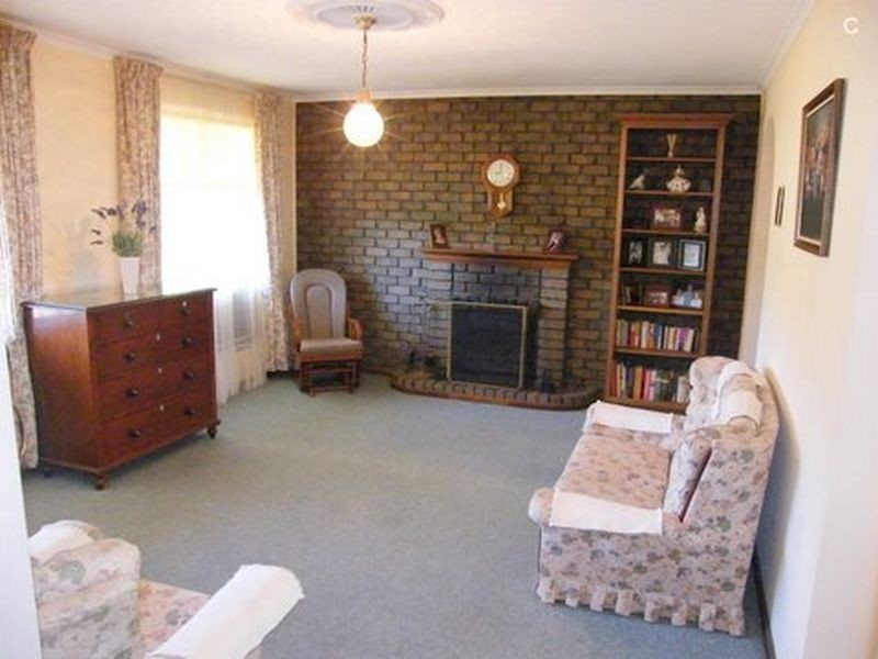 13 Caswell Drive, Hallett Cove SA 5158