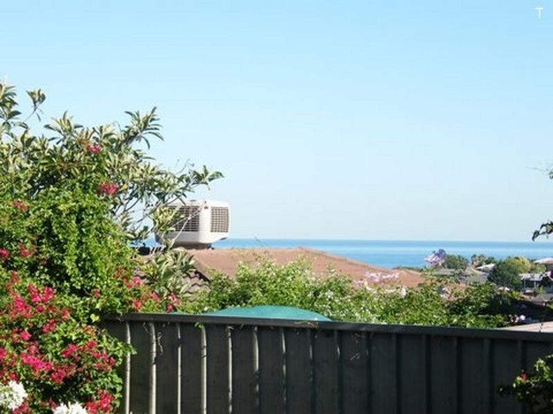 13 Caswell Drive, Hallett Cove SA 5158