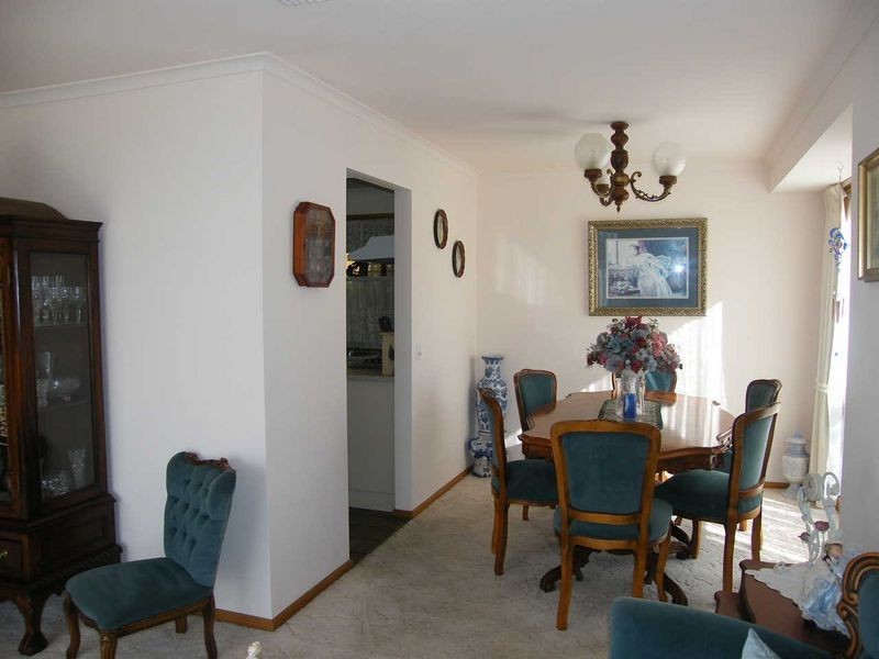 6 Doulton Drive, Trott Park SA 5158