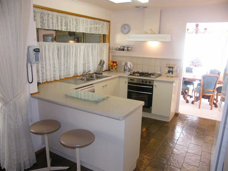 6 Doulton Drive, Trott Park SA 5158