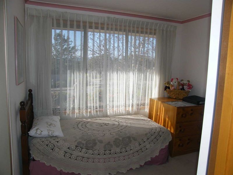 6 Doulton Drive, Trott Park SA 5158