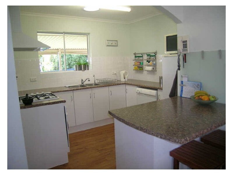 16 Dutchman Drive, Hallett Cove SA 5158