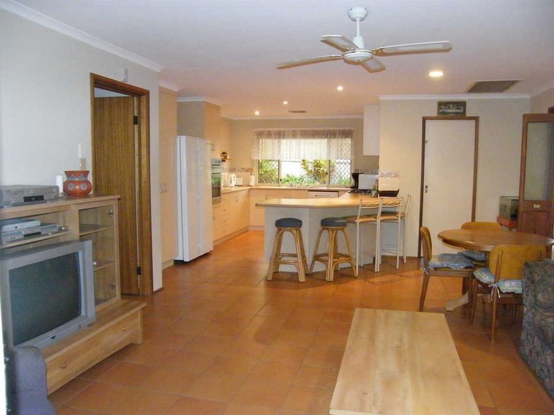 25 Freya Avenue, Hallett Cove SA 5158