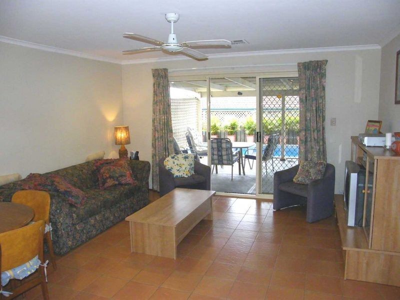 25 Freya Avenue, Hallett Cove SA 5158