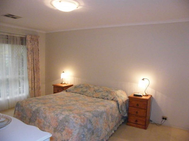 25 Freya Avenue, Hallett Cove SA 5158