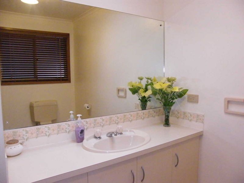 25 Freya Avenue, Hallett Cove SA 5158