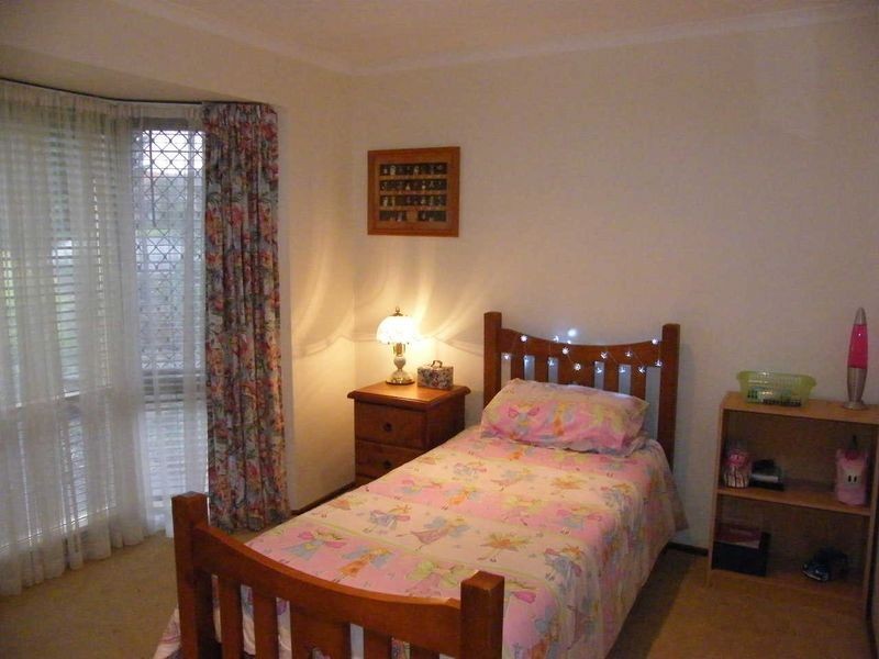 25 Freya Avenue, Hallett Cove SA 5158