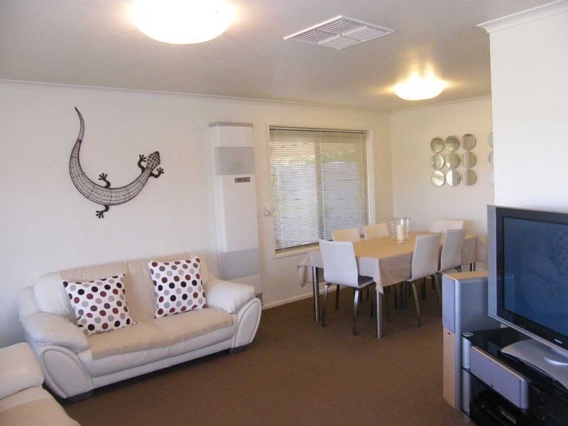 21 Doulton Drive, Trott Park SA 5158