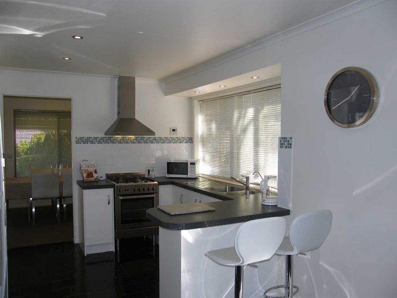 21 Doulton Drive, Trott Park SA 5158