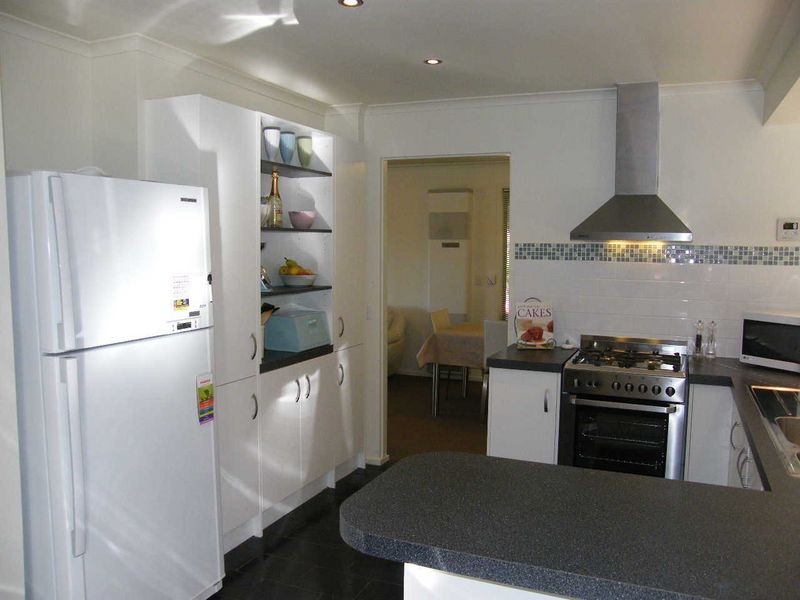 21 Doulton Drive, Trott Park SA 5158